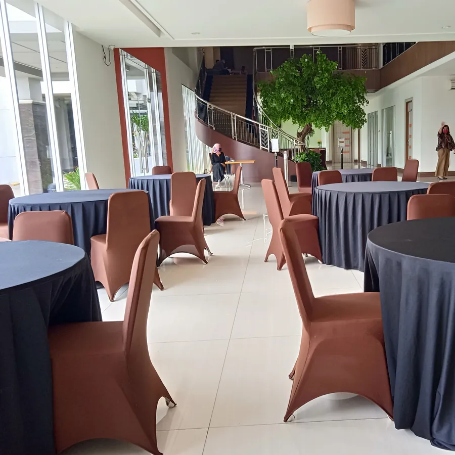 Tempat makan dan berdiskusi